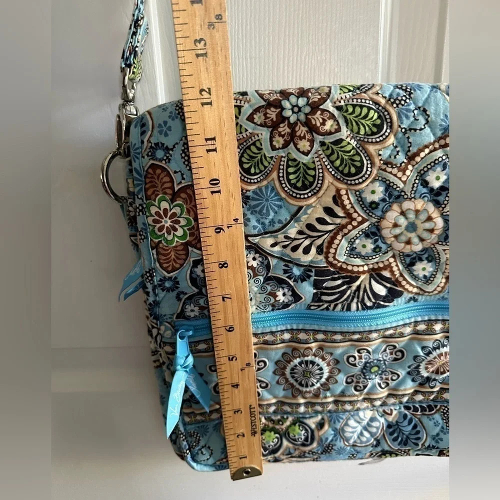 EUC Vera Bradley Blue Hipster Crossbody Adjustable Bag - Picture 3 of 8